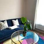 A Cosy Chic Flat In Clapton