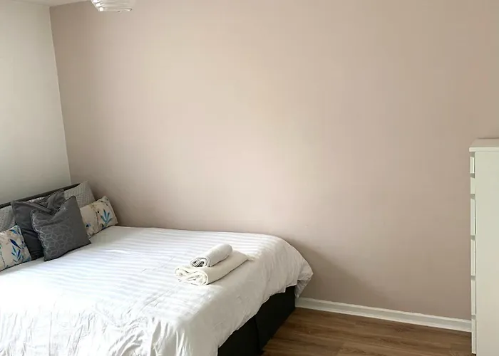 A Cosy Chic Flat In Clapton